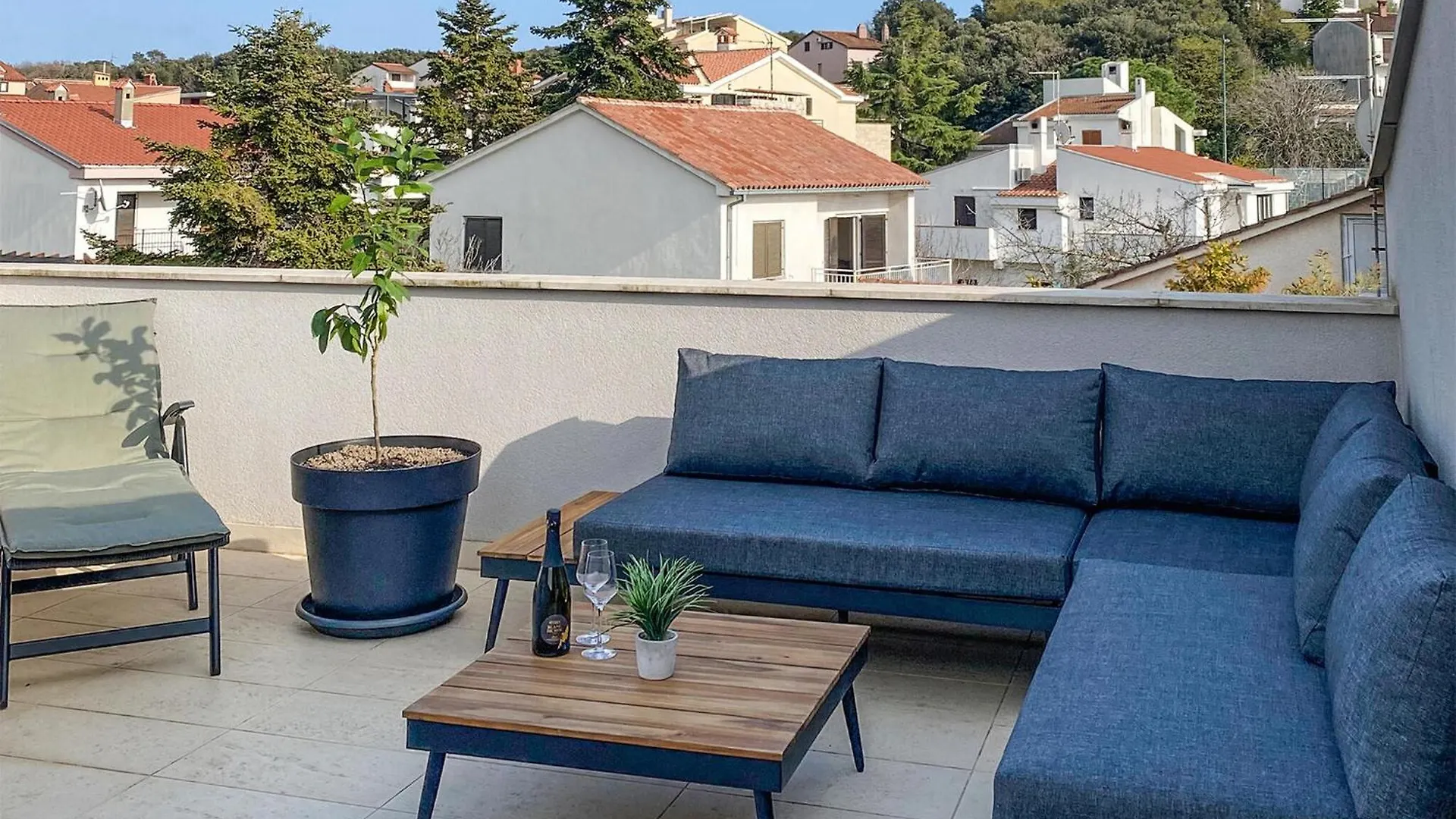 Stunning Apartment In Pjescana Uvala With Wifi